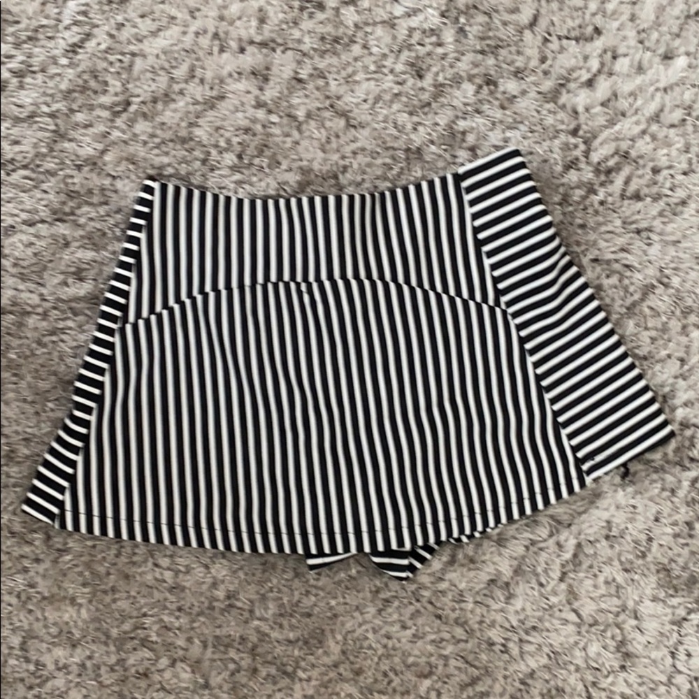 Skort